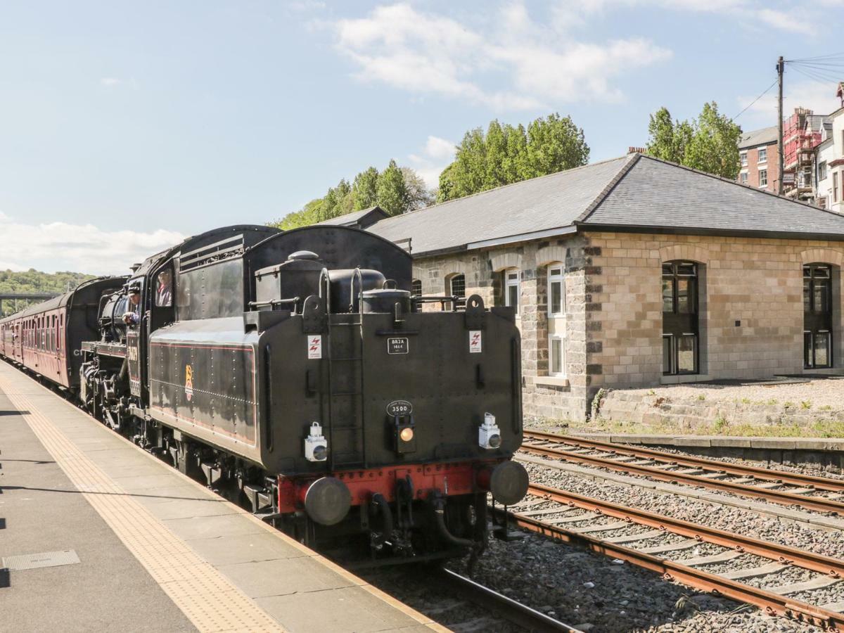 Repton Engine Shed Villa Уитби Екстериор снимка